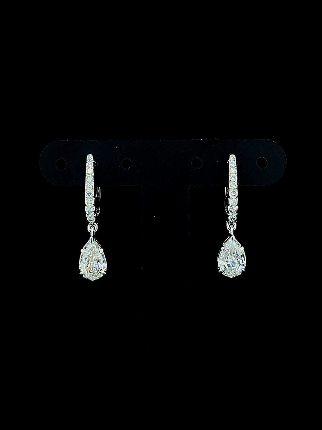 Lab grown diamond dangling earring