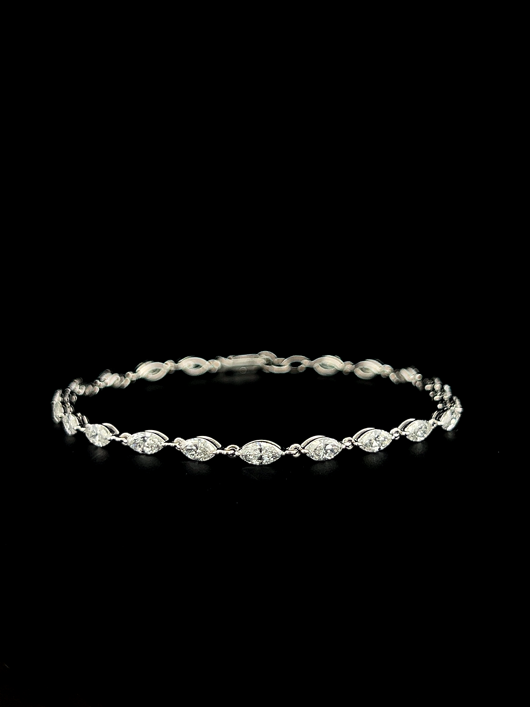 Lab grown diamond cuff bracelet