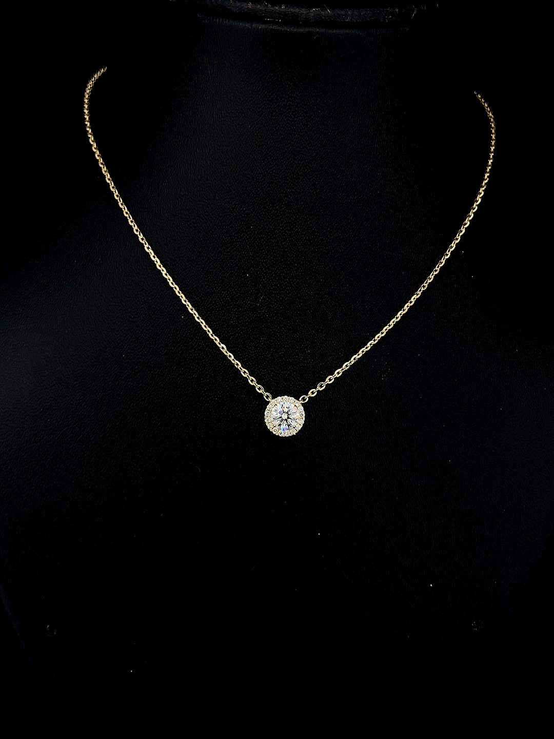Lab grown diamond pendant