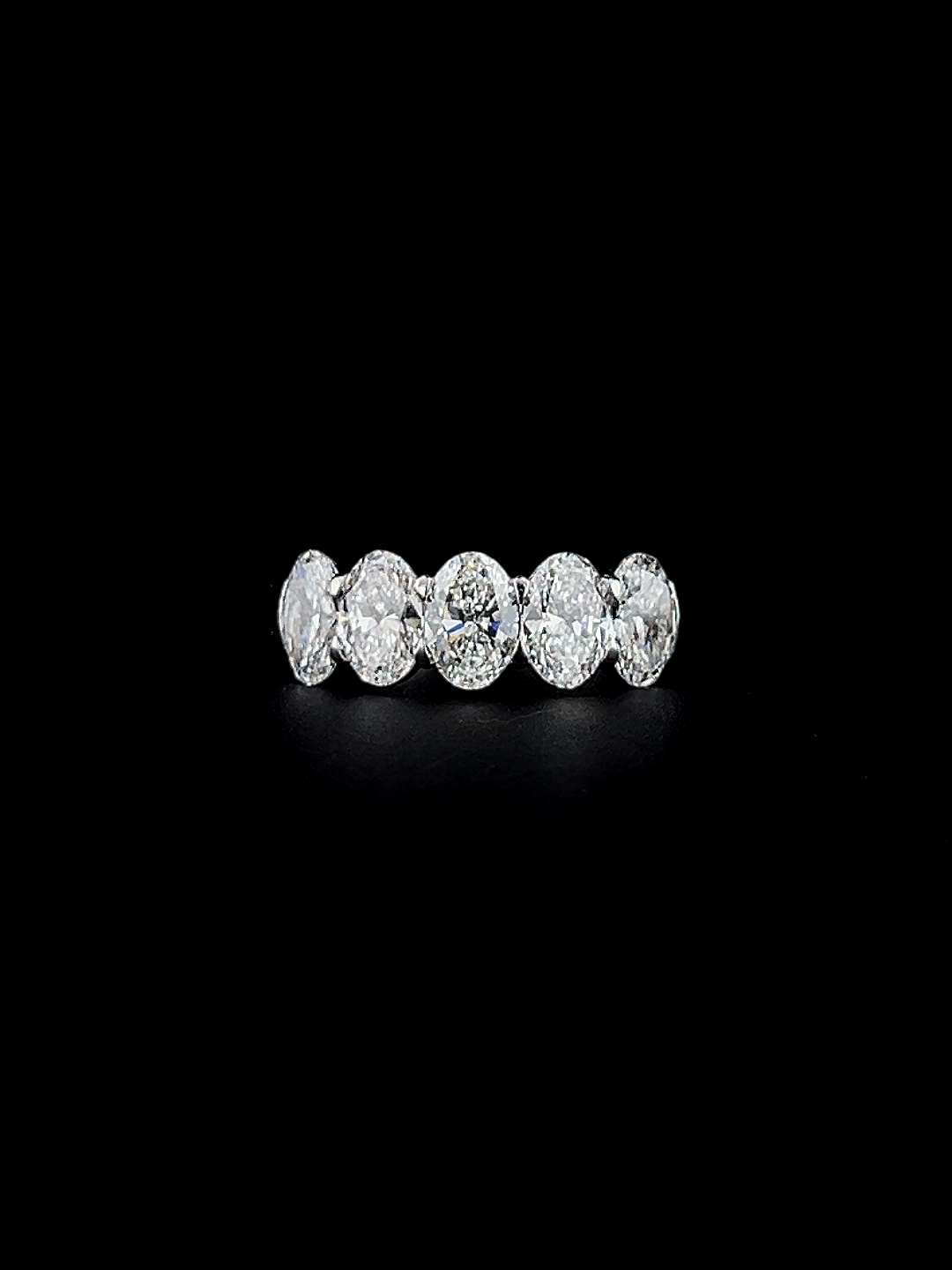 Lab grown diamond 5 stone rings