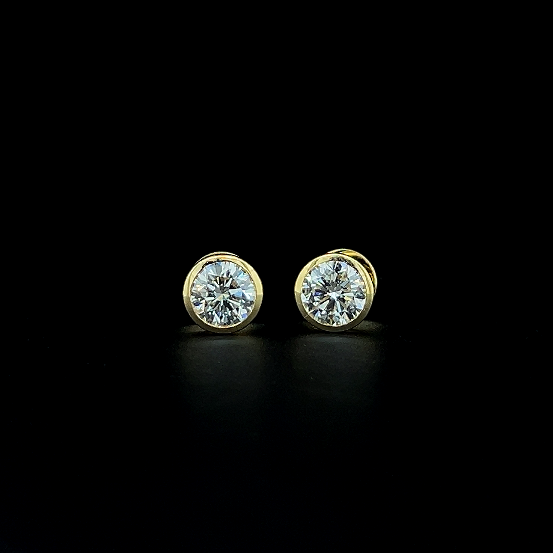 Lab grown diamond bezel earring