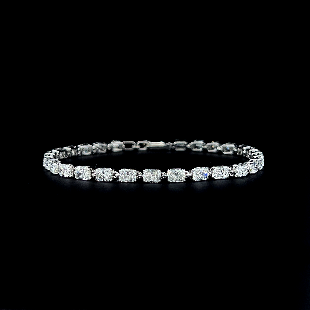Lab grown diamond cuff bracelet