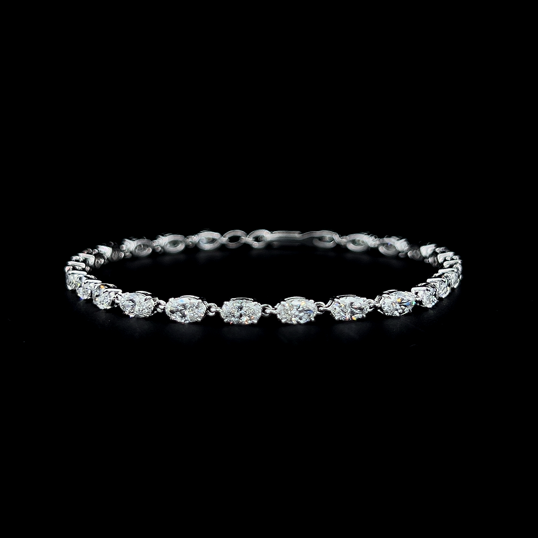 Lab grown diamond cuff bracelet