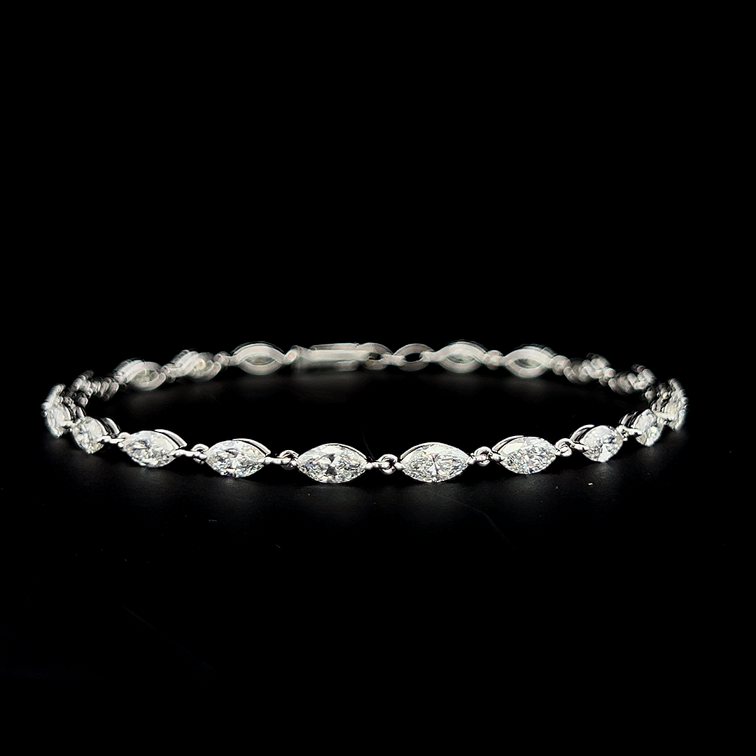 Lab grown diamond cuff bracelet
