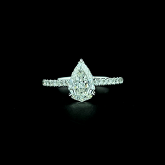 Lab grown diamond Anniversary Ring