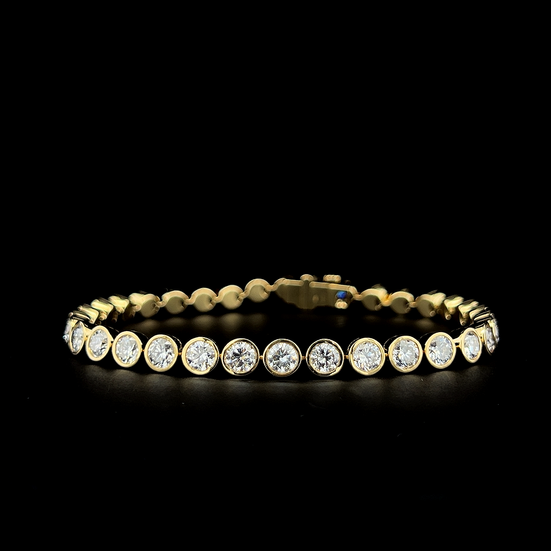 Lab grown diamond bezel bracelet