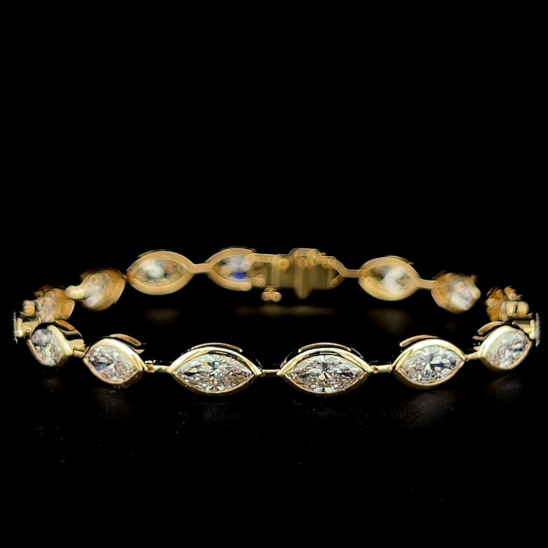 Lab grown diamond bezel bracelet