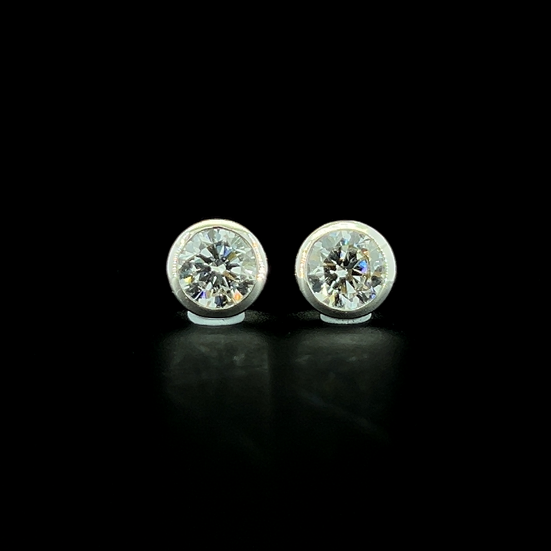 Lab grown diamond bezel earring