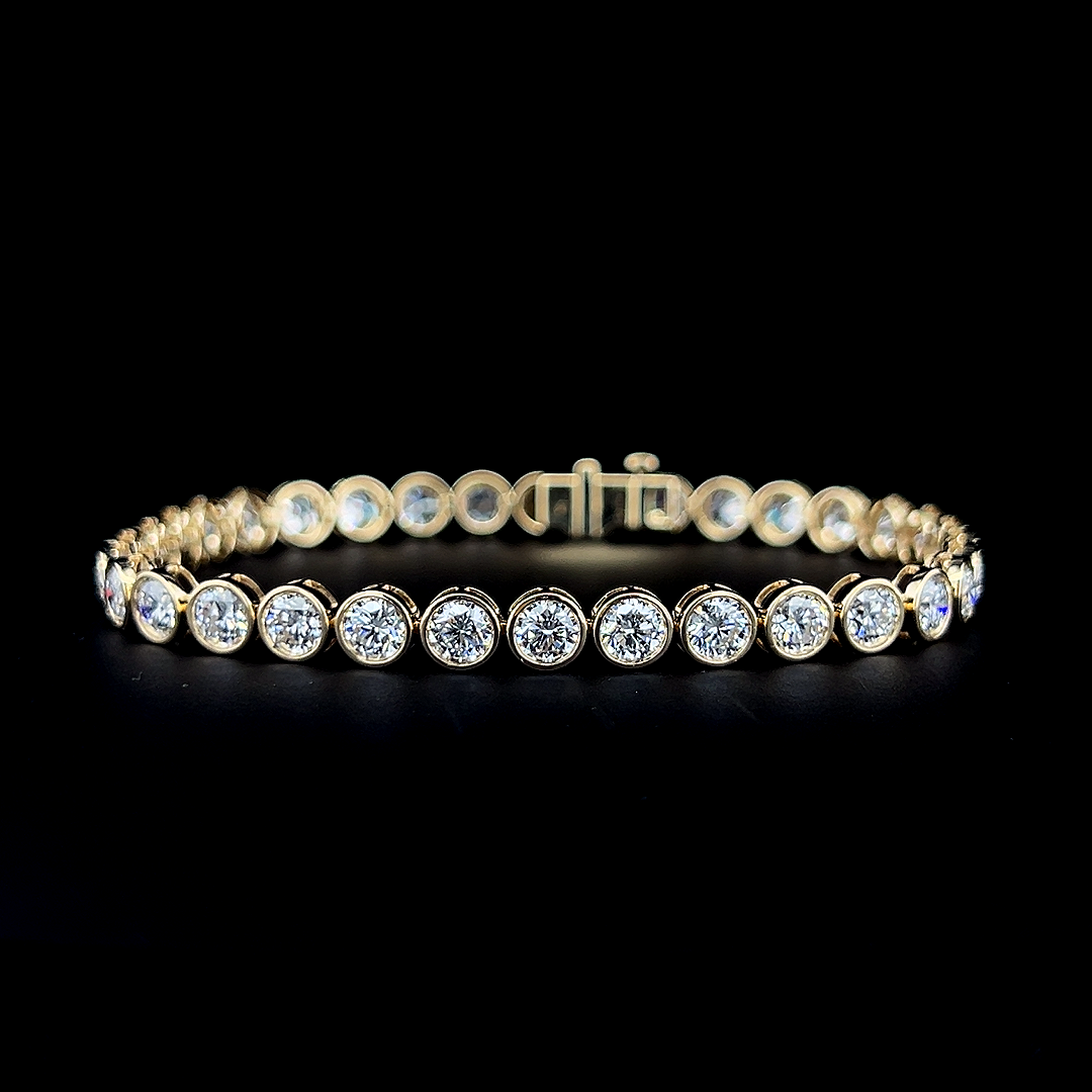 Lab grown diamond bezel bracelet