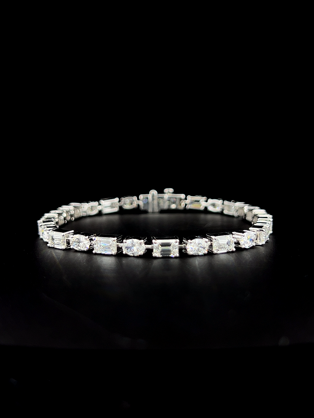Lab grown diamond cuff bracelet