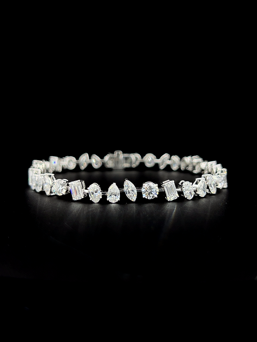 Lab grown diamond cuff bracelet