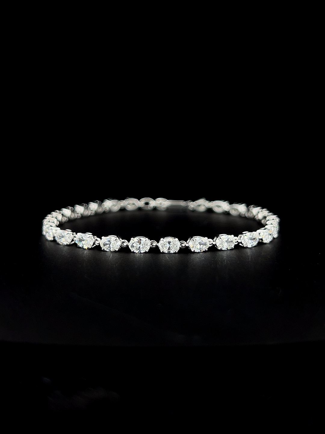 Lab grown diamond cuff bracelet