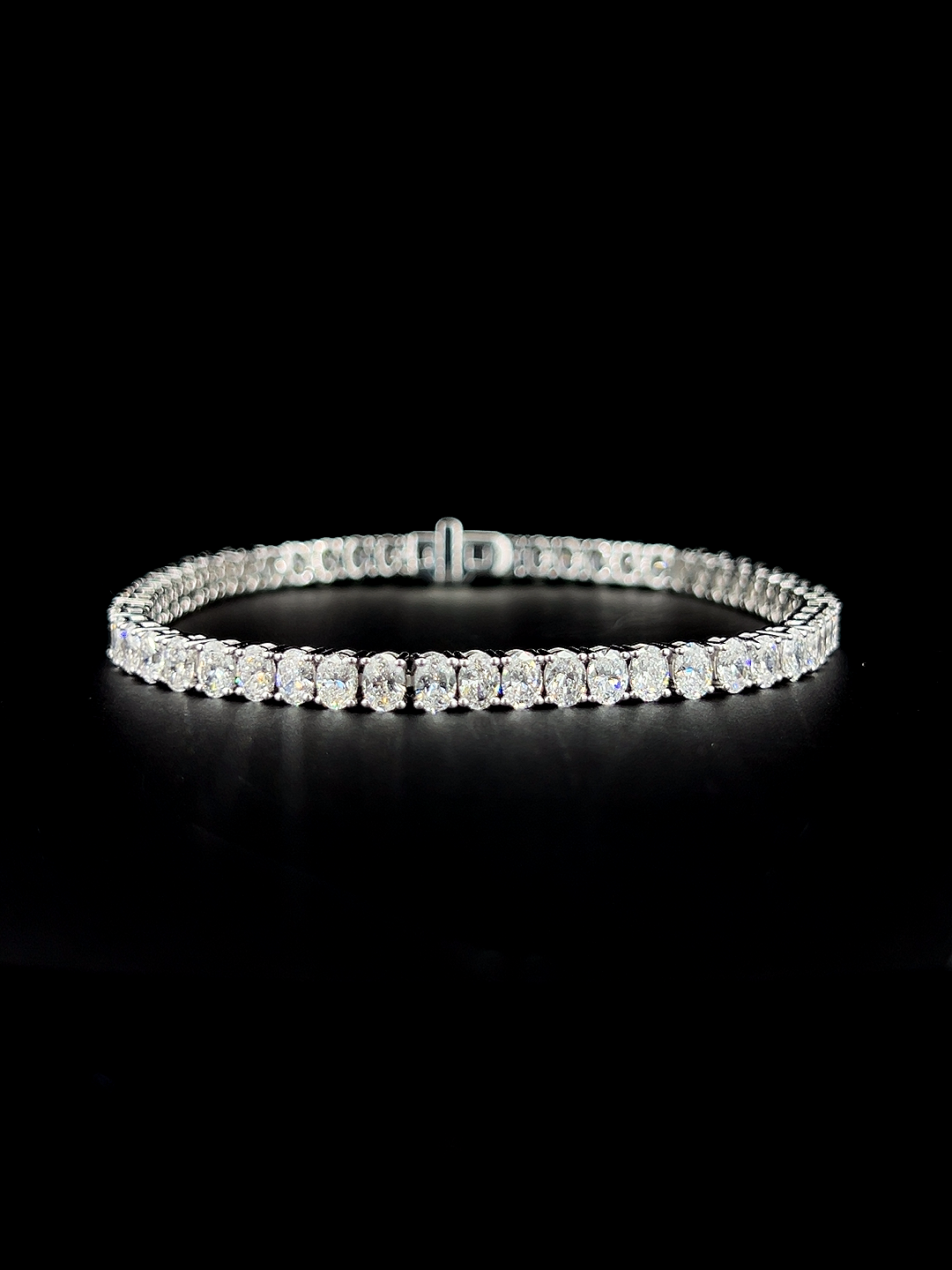 Lab grown diamond tennis bracelet