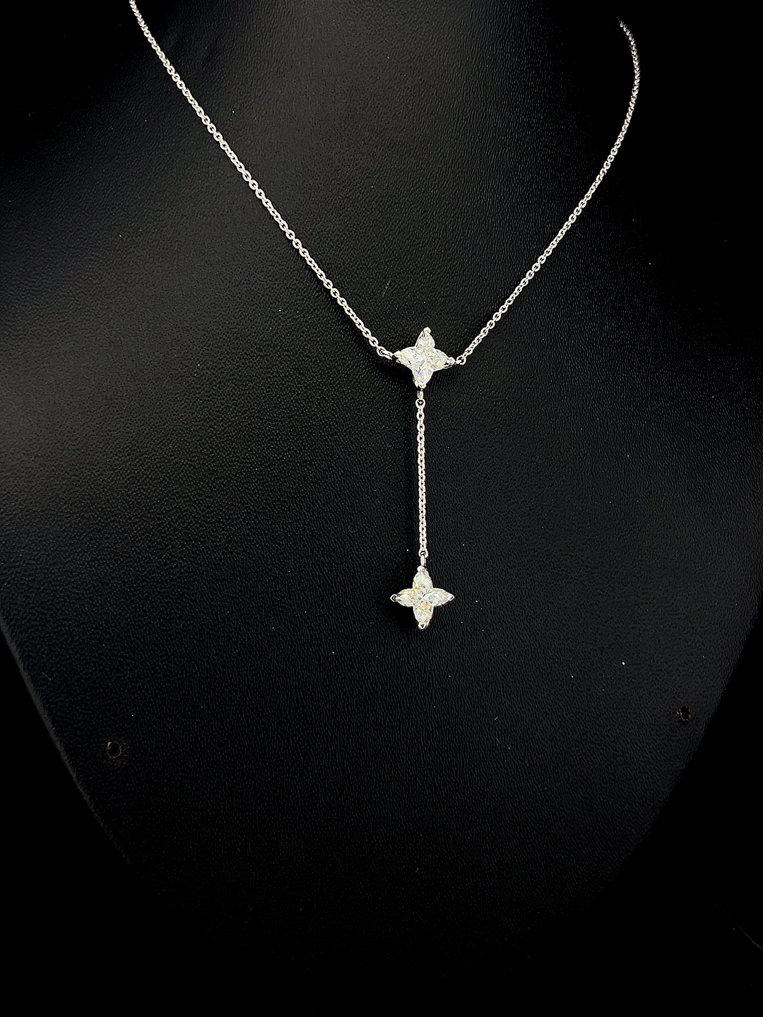 Lab grown diamond pendant