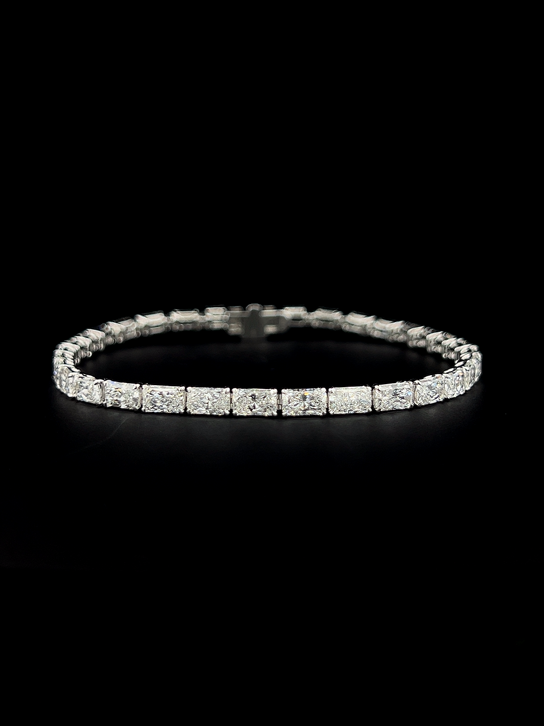 Lab grown diamond tennis bracelet