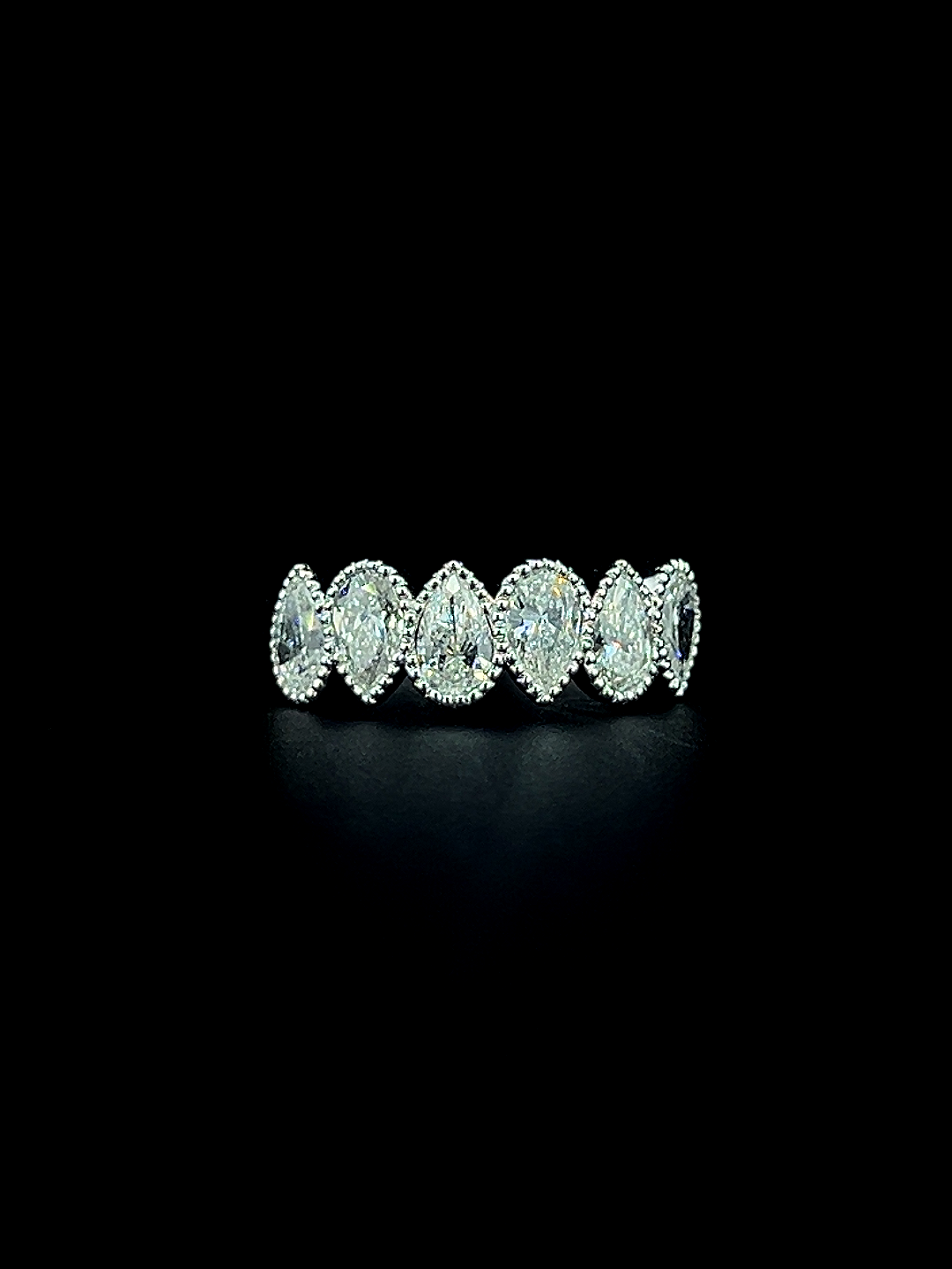 Lab grown diamond wedding band rings