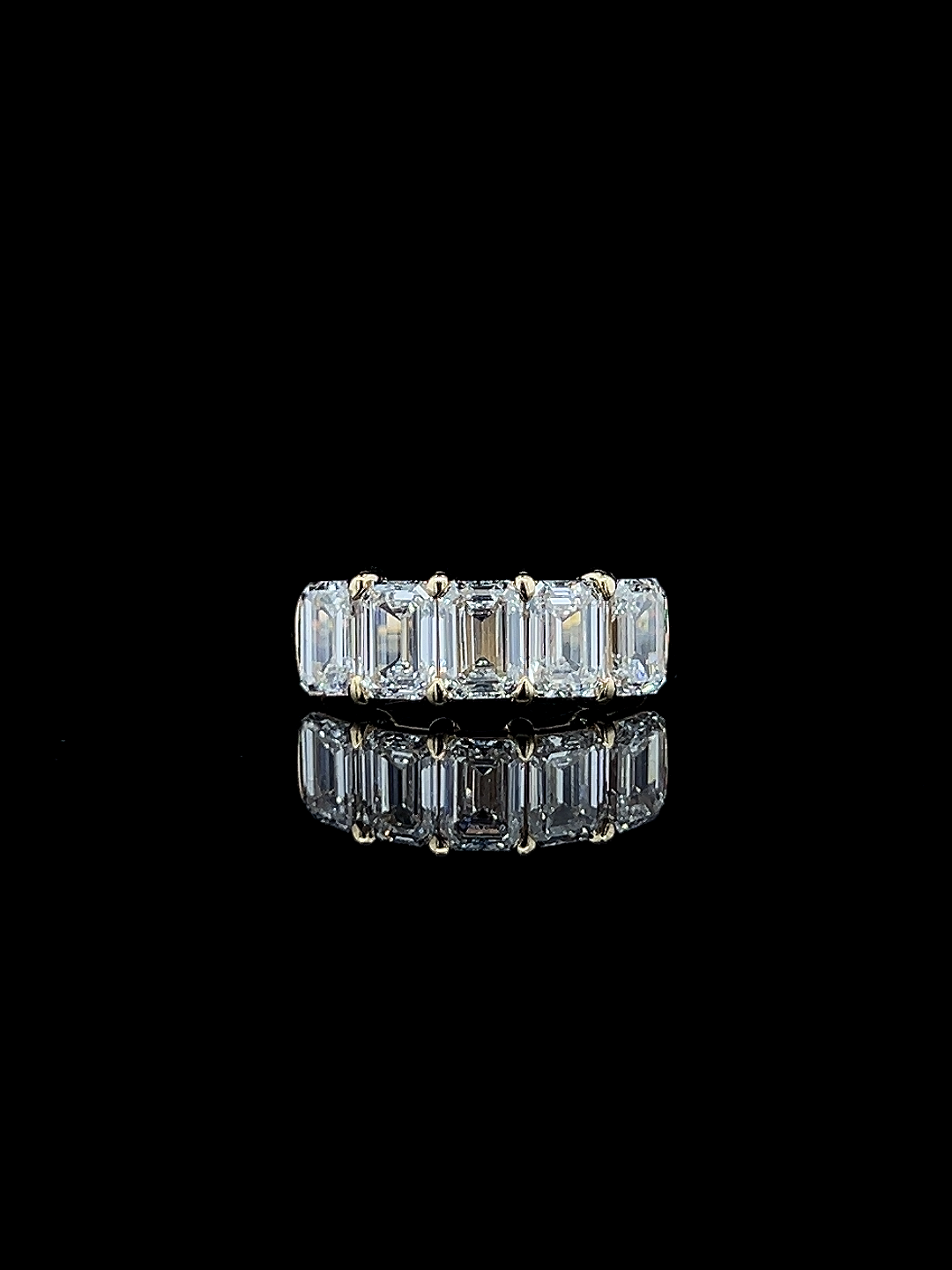 Lab grown diamond wedding band rings