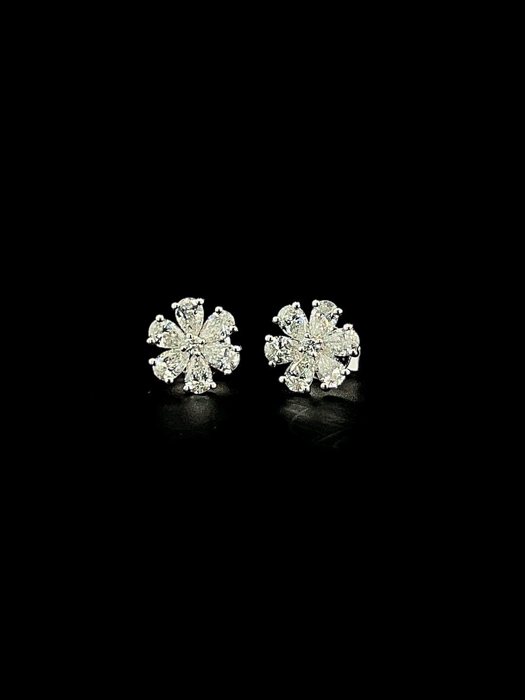 Lab grown diamond pushback stud earring