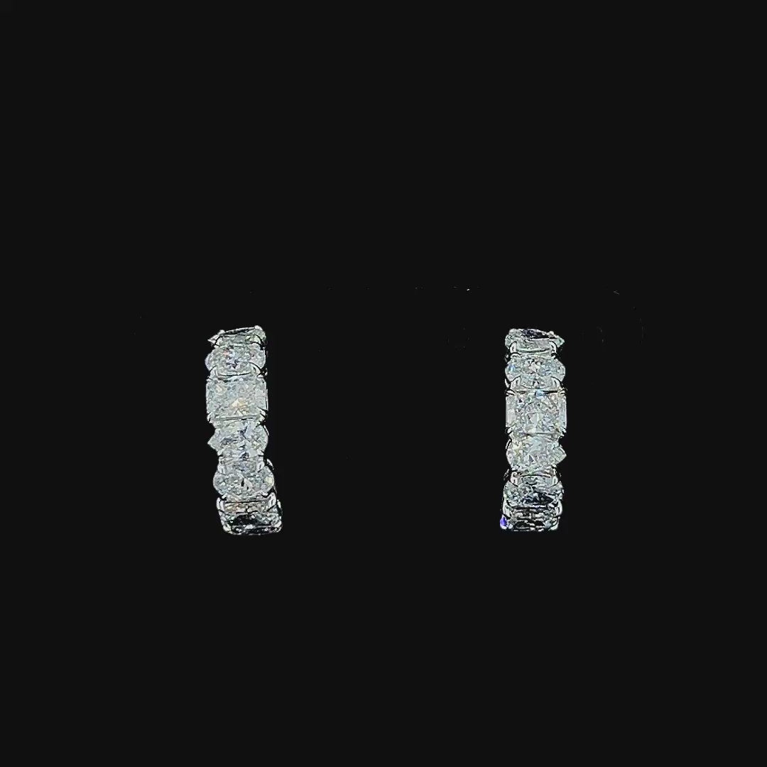 Lab grown diamond huggies earring